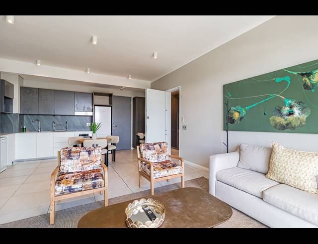 1 BEDROOM APARTMENT FOR SALE IN MENLYN